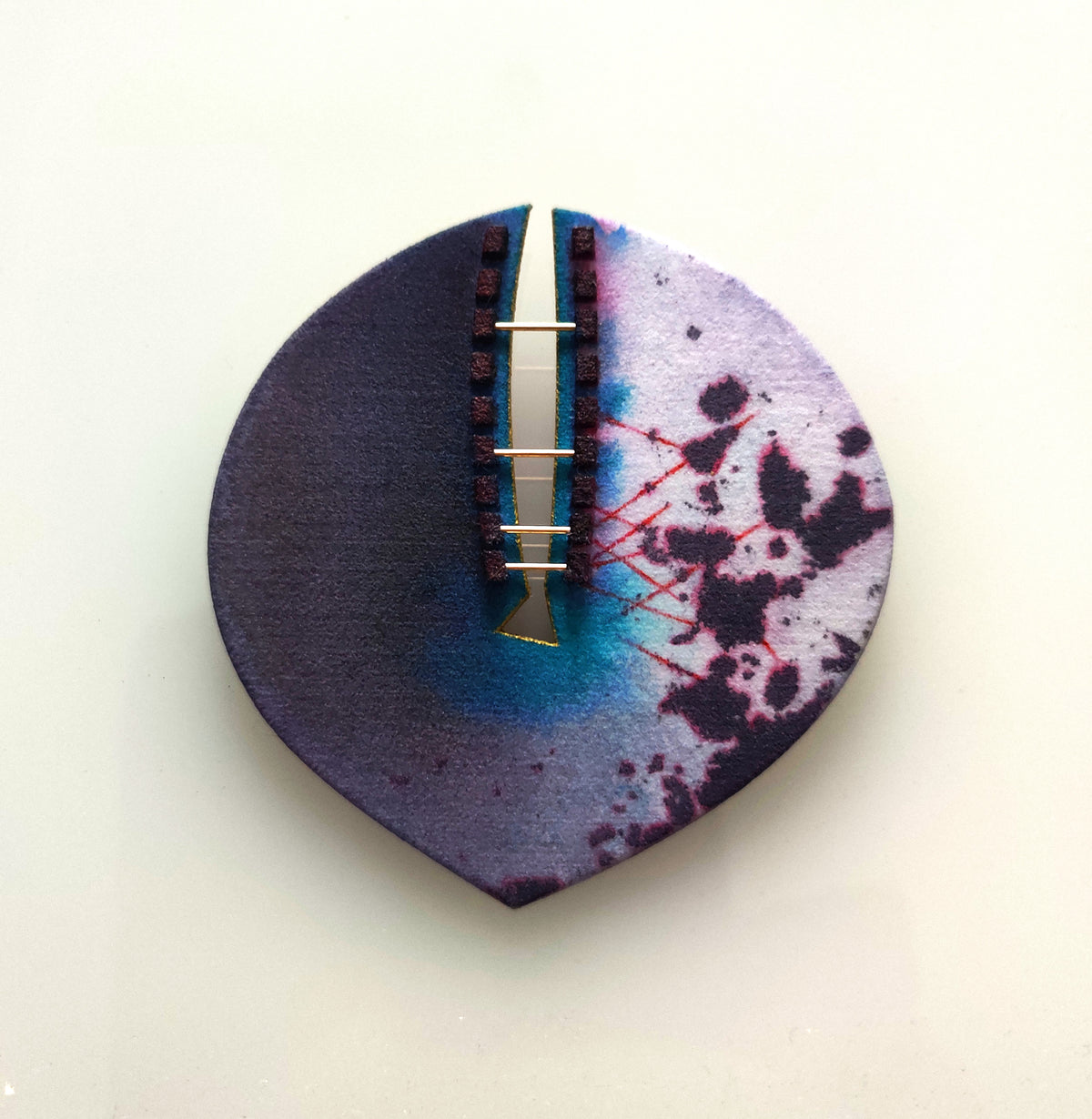 Brooch 1